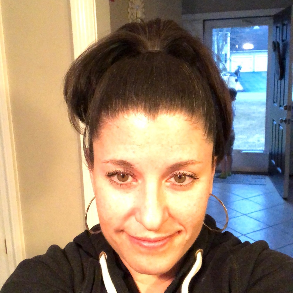 Meet your Posher, Dalila